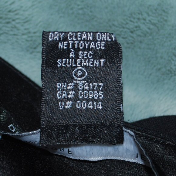 🖤✨ The Ultimate LBD — with Designer Pedigree ✨🖤 Diane von Furstenberg Size 12 - Picture 13 of 16